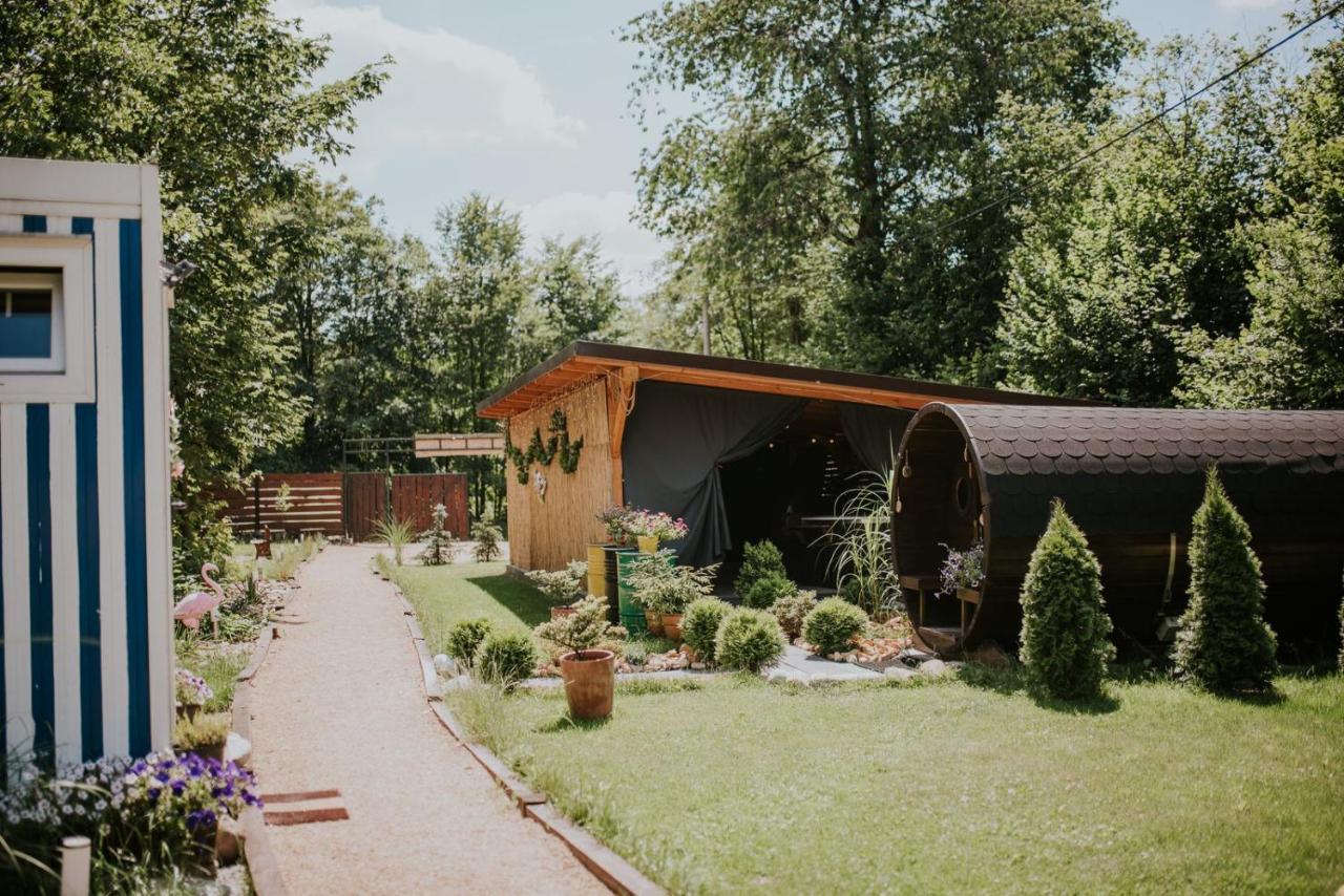 Aloha Glamp - Okragle Domki Przy Rzece - Balia I Sauna - Energylandia Zagornik Экстерьер фото