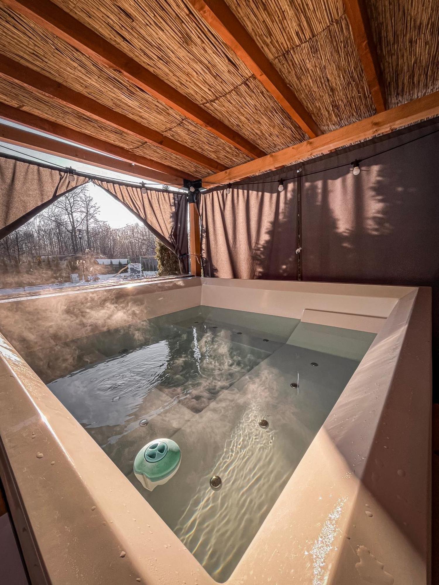 Aloha Glamp - Okragle Domki Przy Rzece - Balia I Sauna - Energylandia Zagornik Экстерьер фото